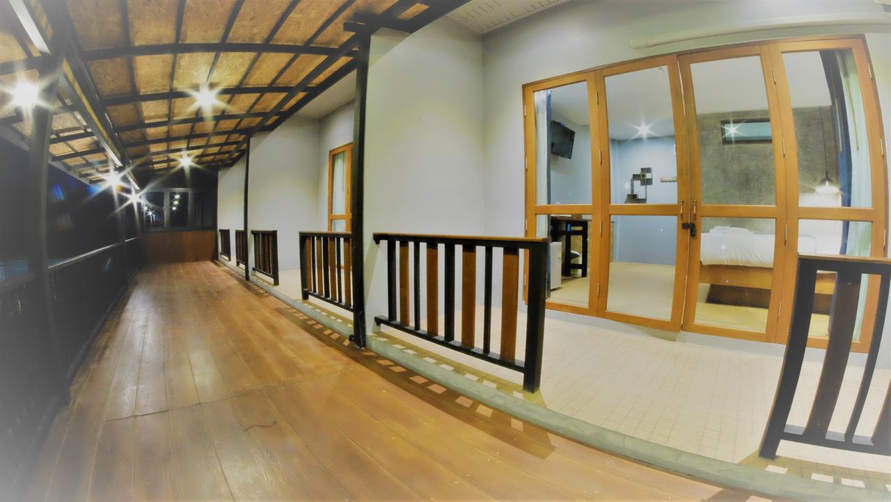 Hotel Le Anda Krabi town Extérieur photo