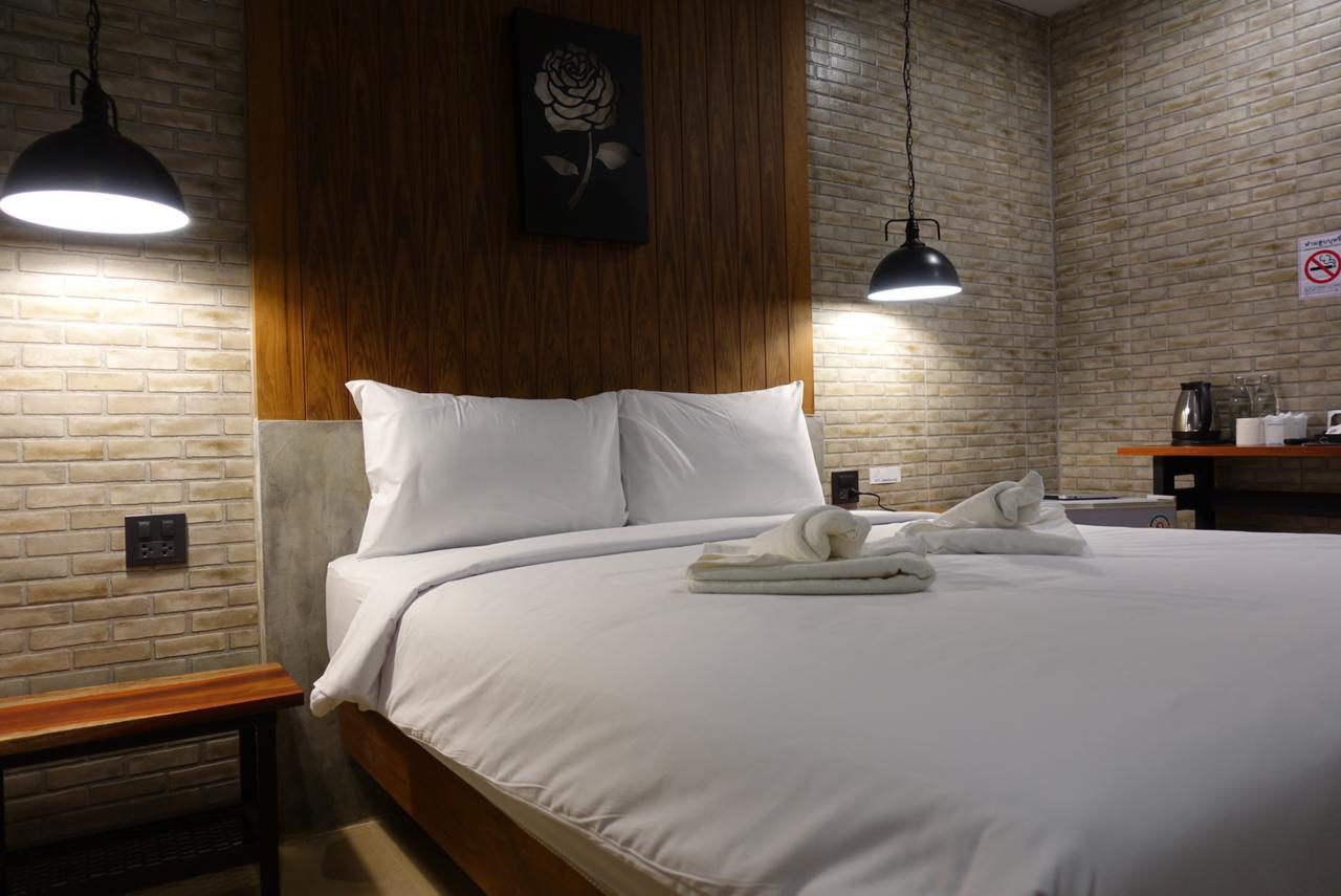 Hotel Le Anda Krabi town Extérieur photo